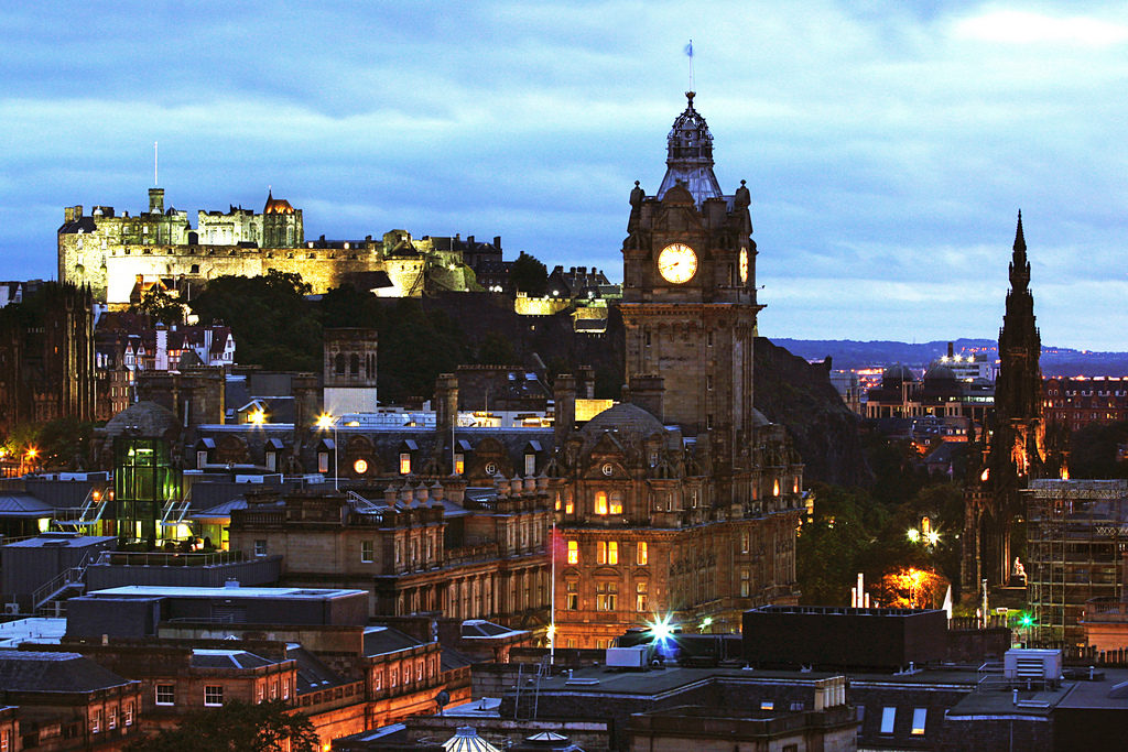  Edinburgh skyline